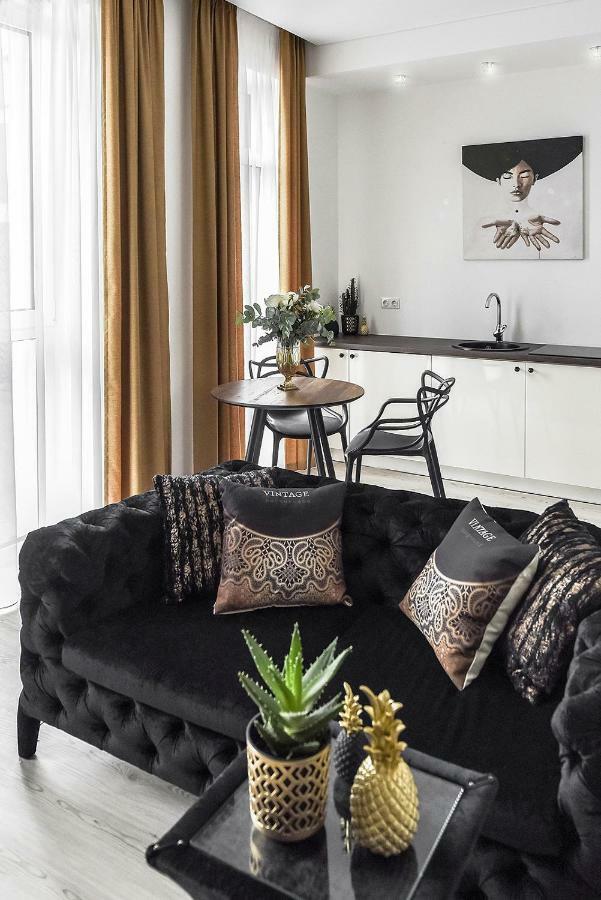 Four Luxury Flats Aparthotel Κάουνας Εξωτερικό φωτογραφία